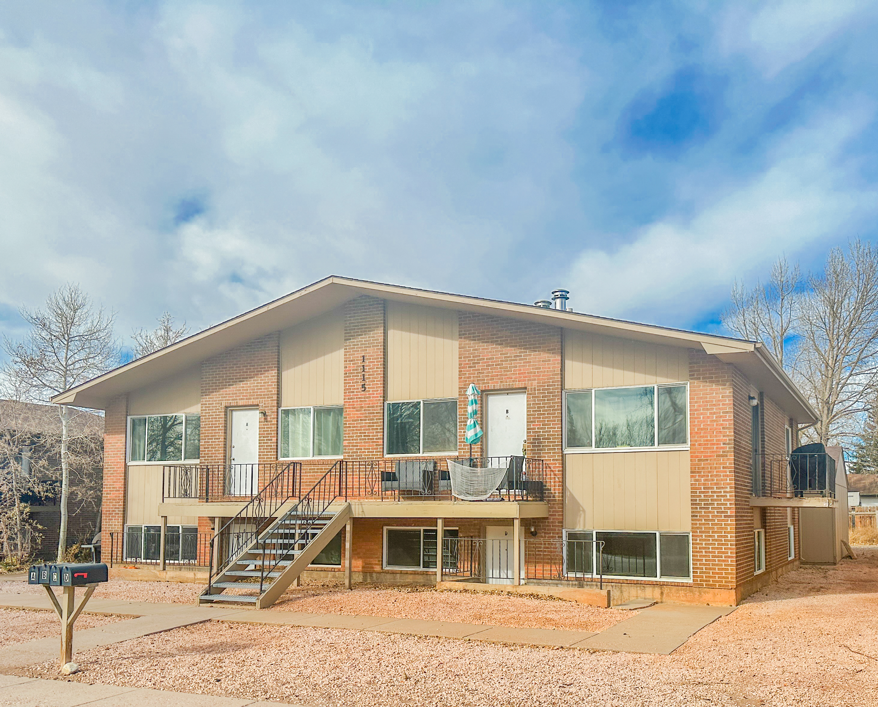 1115 Downey Street - C